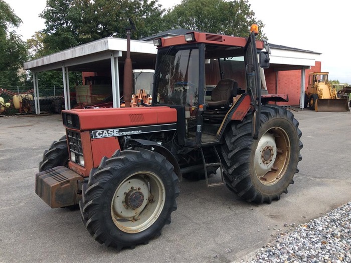 Case IH 1056 XL