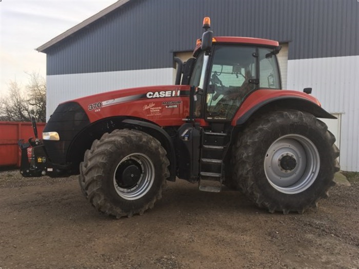 Case IH Magnum 370 CVX